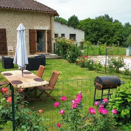 Appartement Chez Lucia a 15min de Perigueux à 6km autoroute A89 à Eglise-Neuve-de-Vergt Extérieur photo