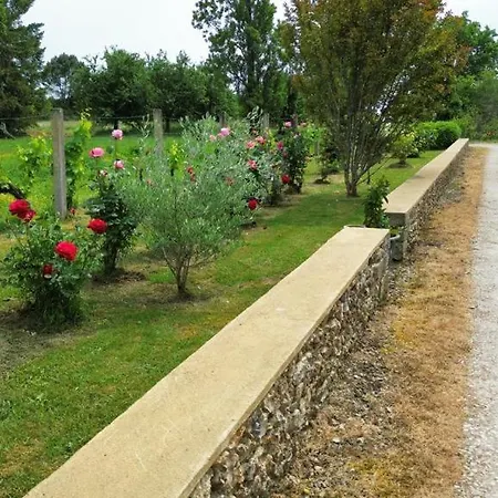 Appartement Chez Lucia a 15min de Perigueux à 6km autoroute A89 à Eglise-Neuve-de-Vergt Extérieur photo
