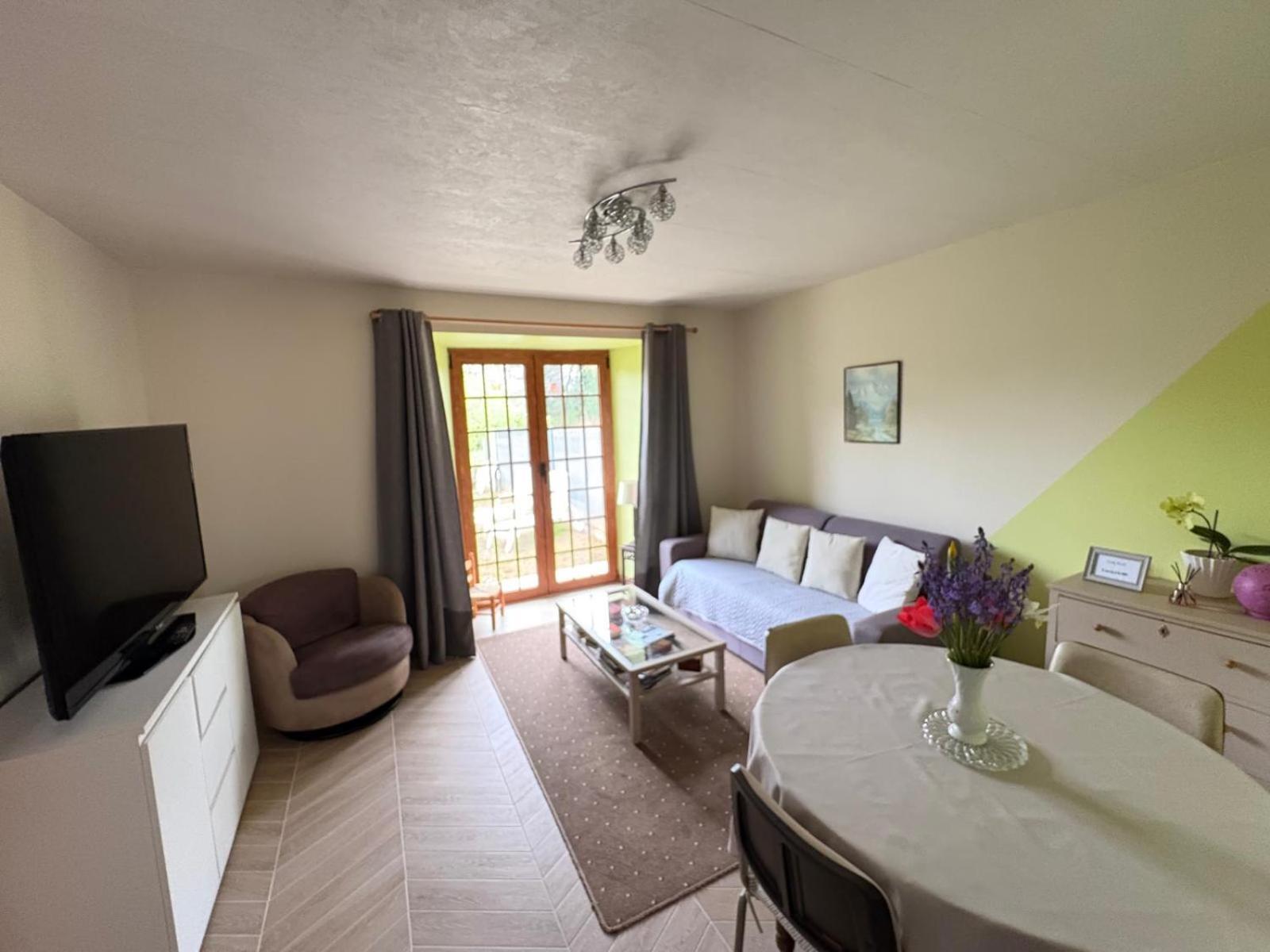 Chez Lucia A 15min De Perigueux A 6km Autoroute A89 Apartment Eglise-Neuve-de-Vergt
